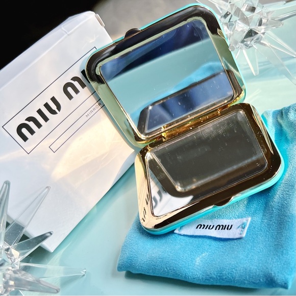 Miu Miu Tiffany Blue Quilted Compact Mirror - Picture 2 of 6